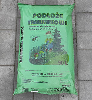 Podłoże trawnikowe